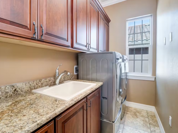 Luxury Treasure Island Vacation Home Sleeps Ten Guests